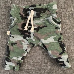 0-3 month childhoods clothing camo pants